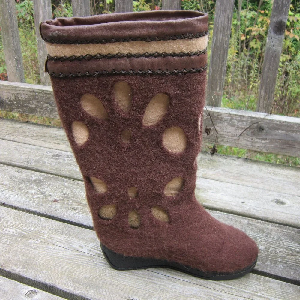 Women's Handmade Wool Boots Size 6.5/ 37 EU Latex-Free Brown Warm Boots Flower
